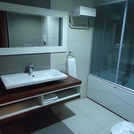 Moonlight Hotel Bostanici Екстер'єр фото